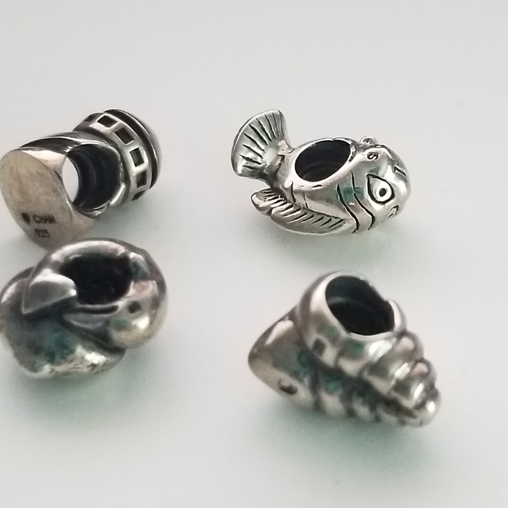 Chamila Beads- set of 4 - ocean theme - Picture 3 of 3